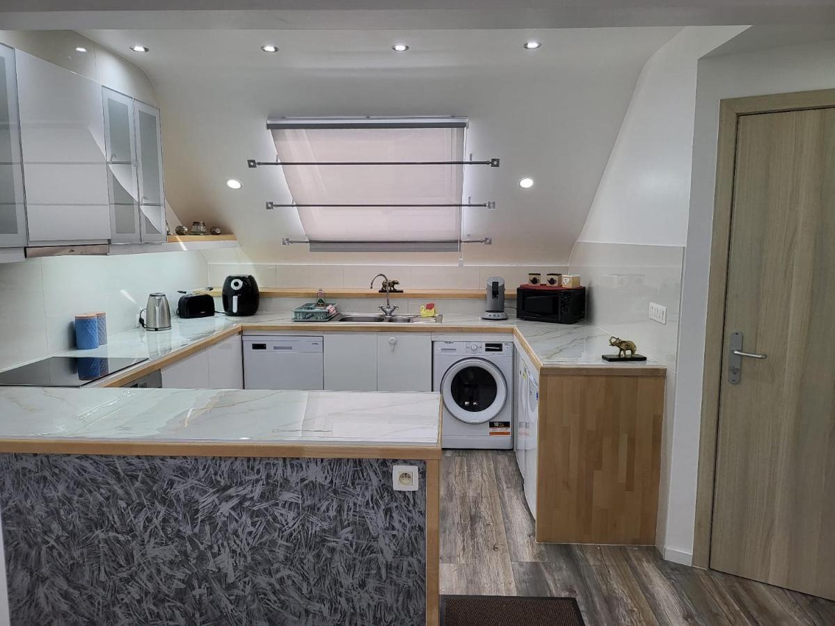 Duplex Elegant Situe A 1Min De La Gare Du Nord Lägenhet Bryssel Exteriör bild
